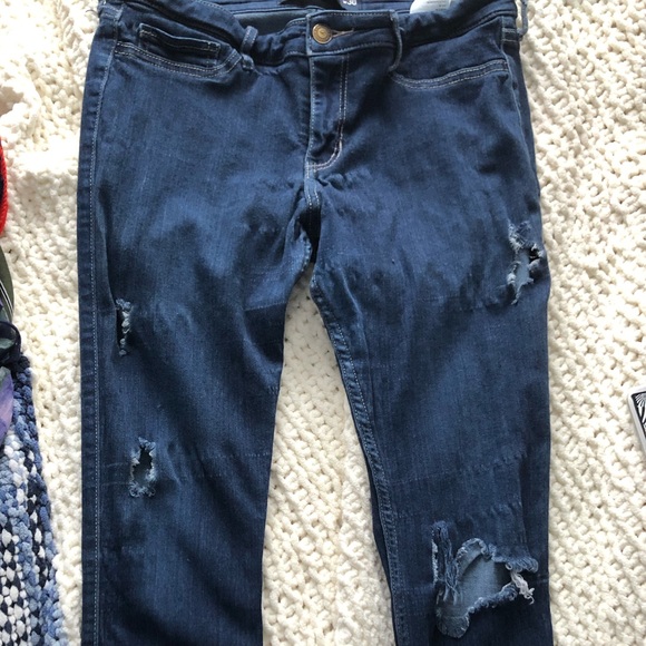 Ripped cropped blue skinny jeans - Picture 2 of 3